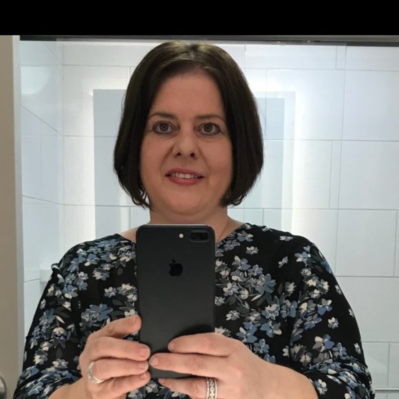 Meet your Posher, Sophie - Picture 1 of 3